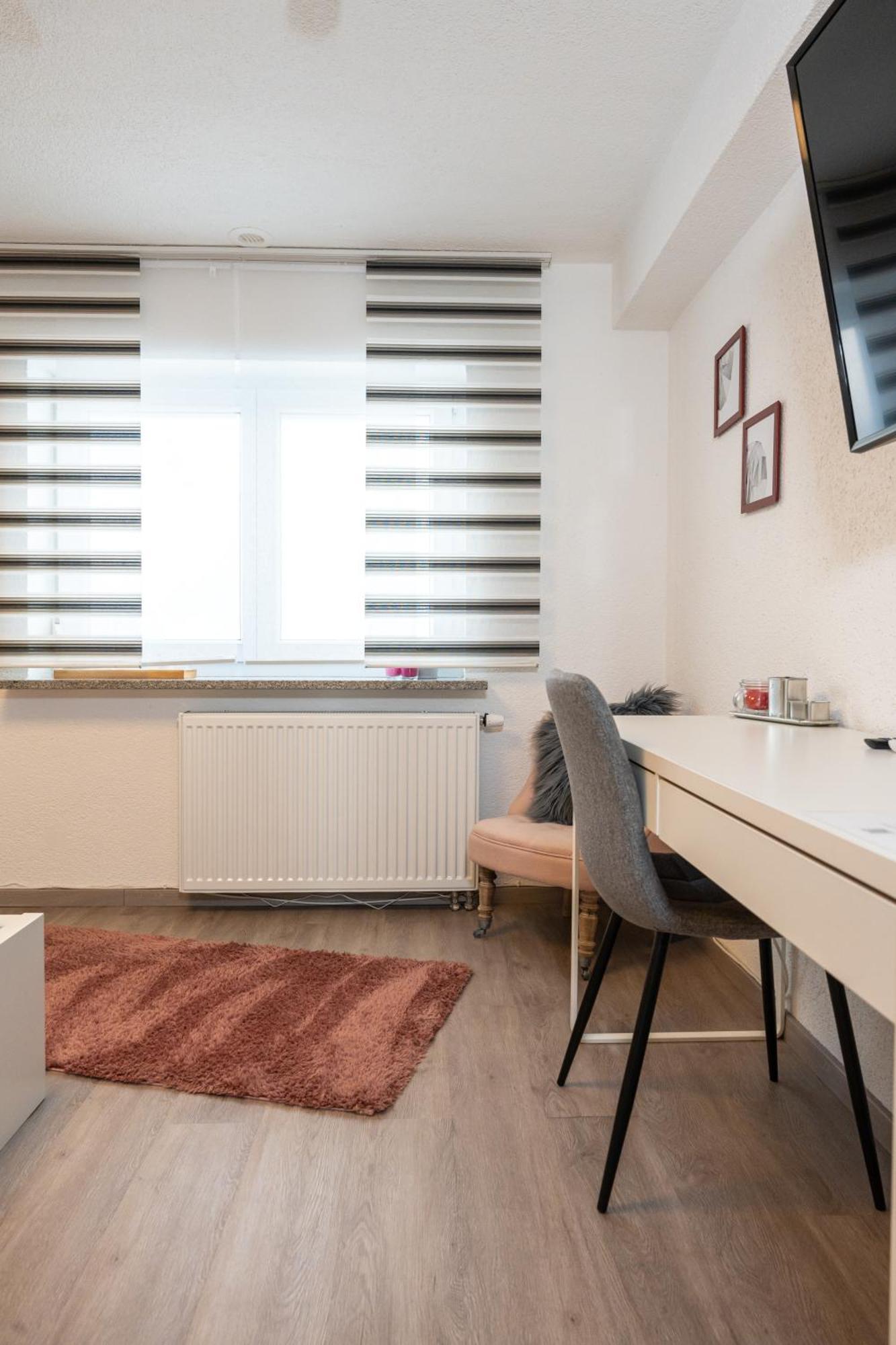 ממינגן #3 Bequemes Zimmer Mit Pool Und Garten מראה חיצוני תמונה